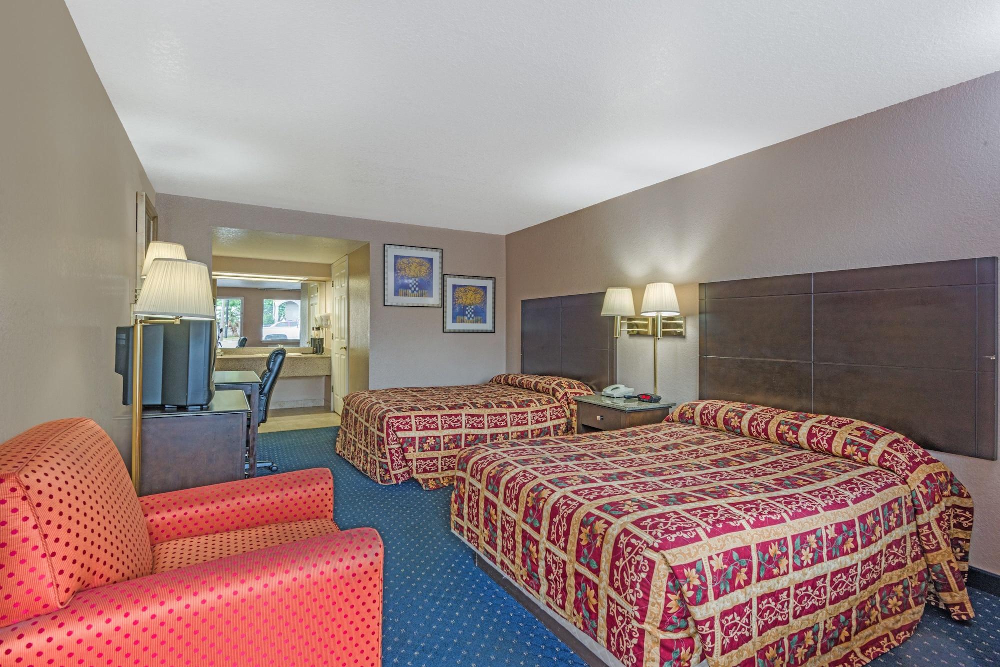 Super 8 By Wyndham San Antonio Pearl District Downtown Motel Bagian luar foto