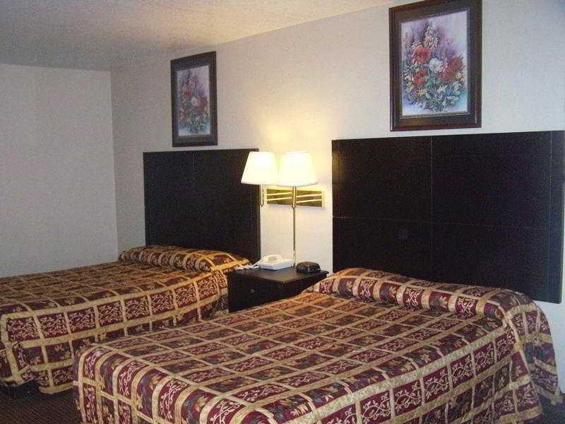 Super 8 By Wyndham San Antonio Pearl District Downtown Motel Bagian luar foto